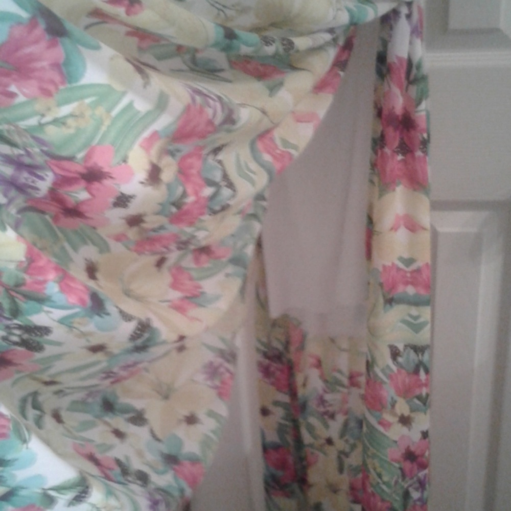 Dress - Picture 4 of 4